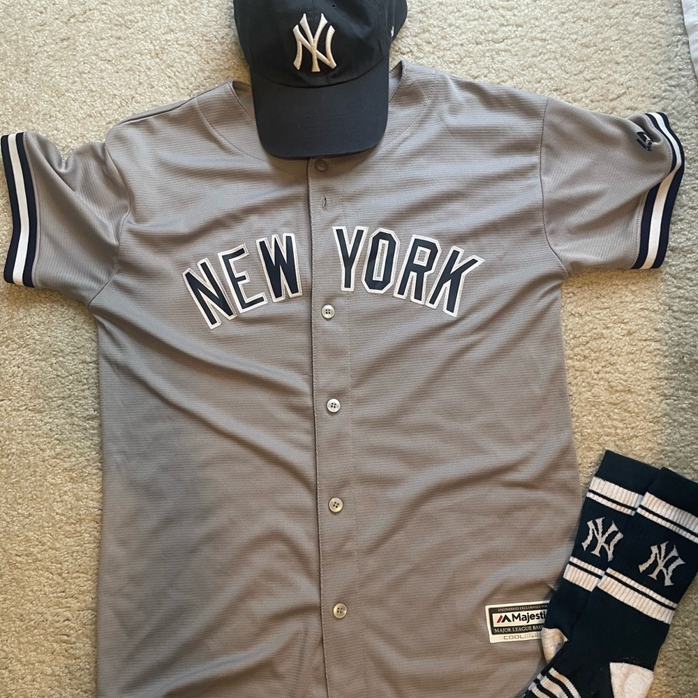 Aaron Judge Youth XL jersey set (SOLD)